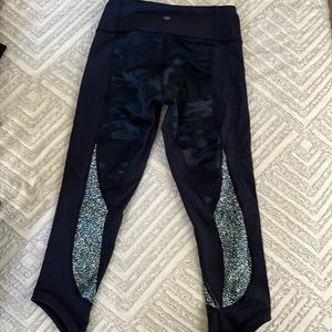 Lululemon capris - unique navy camo and dot print.